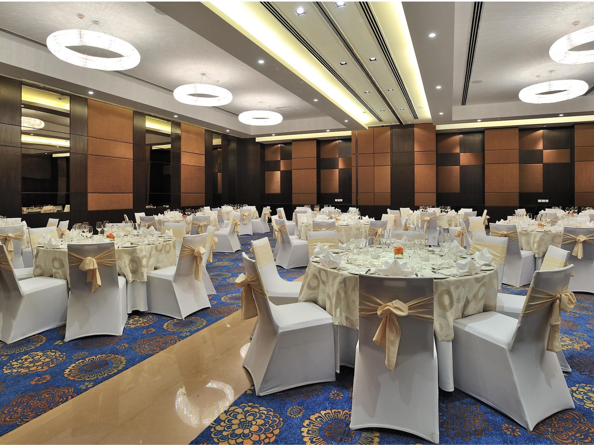 The Anya Hotel-Golf Course Road Gurgaon Exterior foto