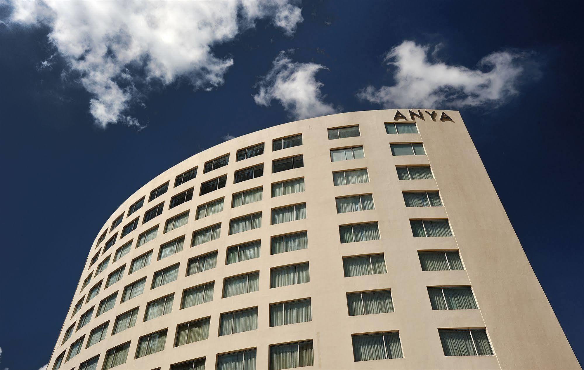 The Anya Hotel-Golf Course Road Gurgaon Exterior foto